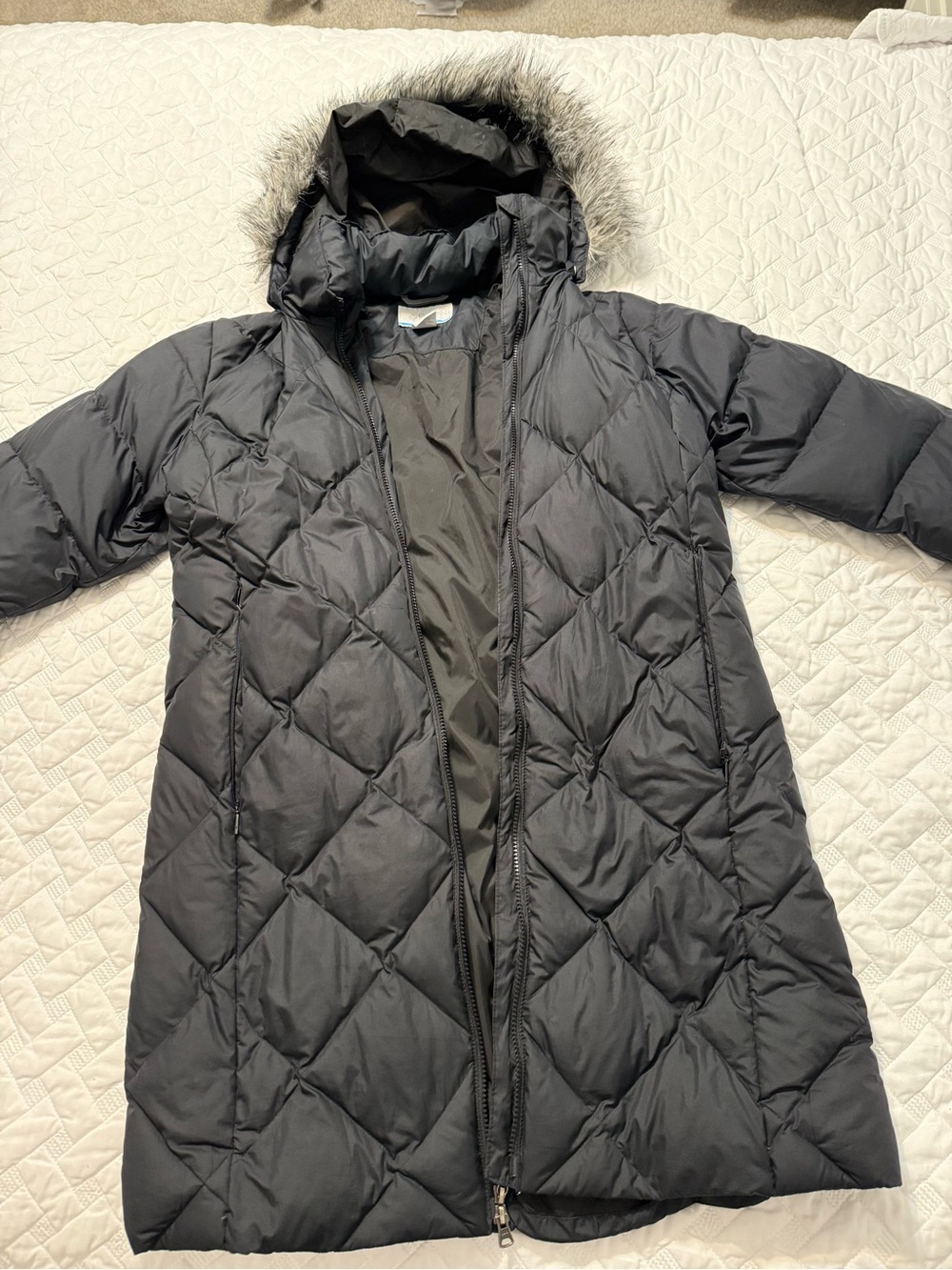 Columbia Black Quilted Ski Coat with Faux Fur Trim Hood